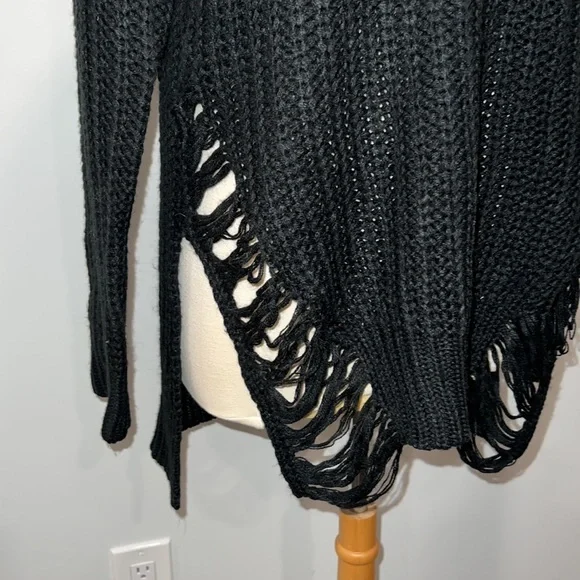 Black Guess tunic sweater, XL - Picture 2 of 10